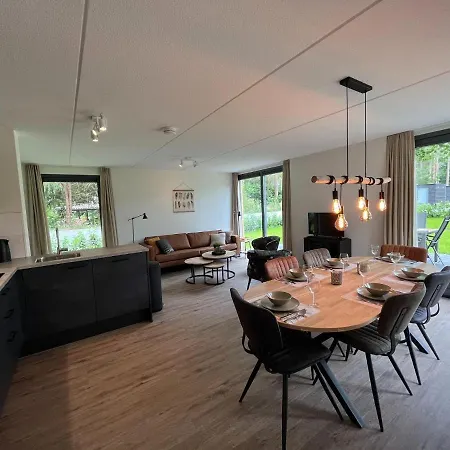 Cosy In A Wooded Area In Lochem