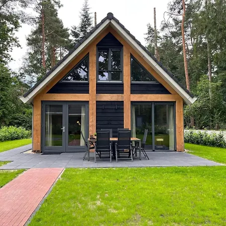 Cosy In A Wooded Area In Holiday home Lochem
