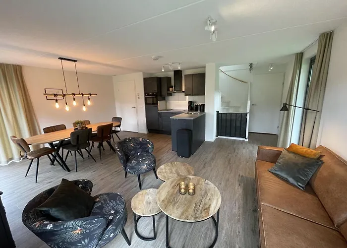 In Near Forest & Cycling Holiday home Lochem