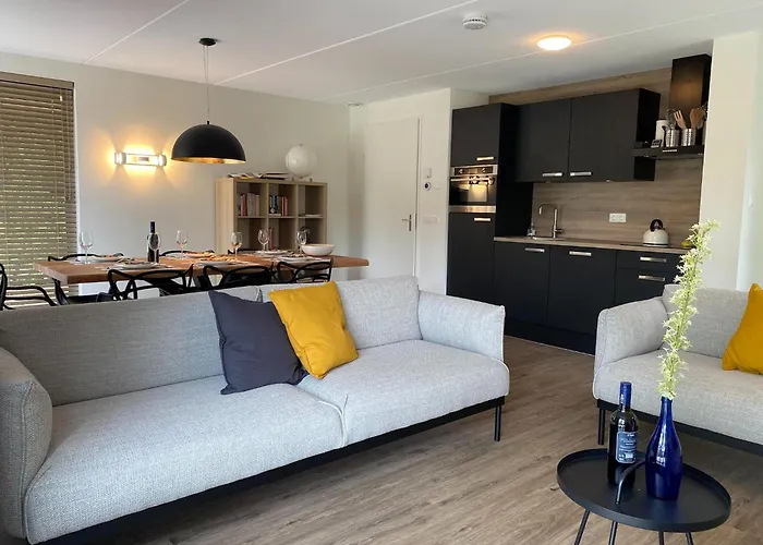 Сasa de vacaciones In Near Forest & Cycling