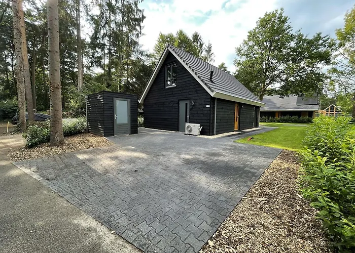 In Near Forest & Cycling Сasa de vacaciones *